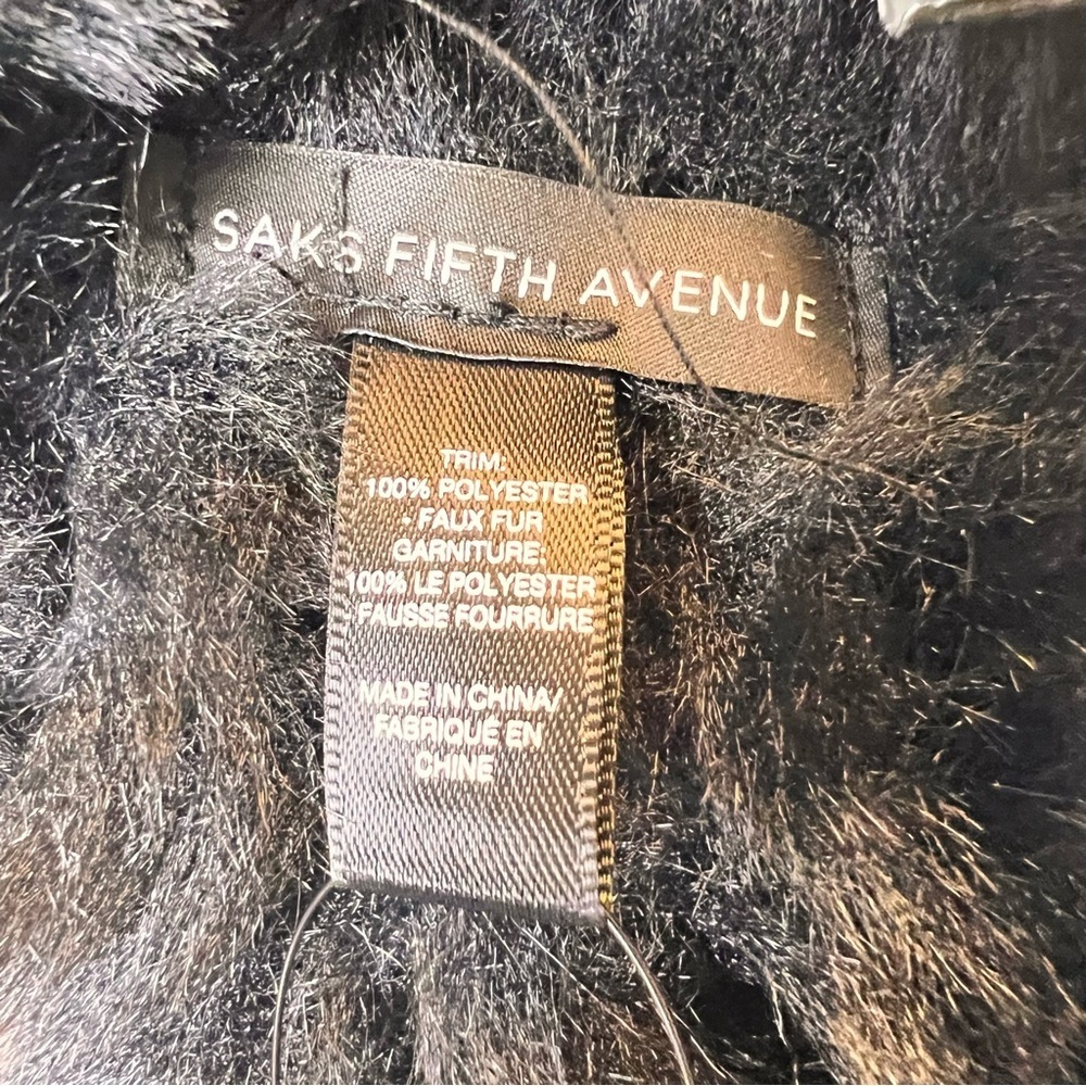 Saks Fifth Avenue Black Faux Fur Trim Scarf Loop NWT Mob Luxe Rich Auntie Luxury - Picture 3 of 6